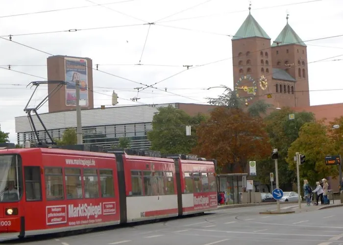 Appartement Strahlend Schoen Und Renoviert Nuremberg