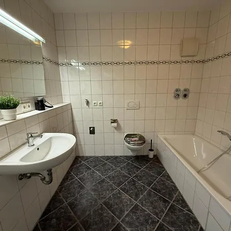 Strahlend Schoen Und Renoviert Nuremberg