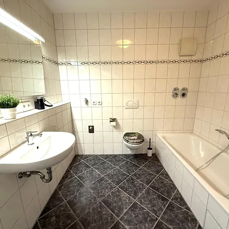 Strahlend Schoen Und Renoviert * Nuremberg